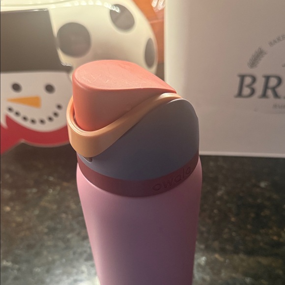 Owala Pink Water Bottle - Picture 2 of 5